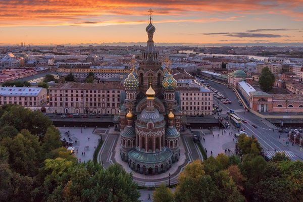 fotoreise-fotoworkshop-vorschau-s-lstreetfotografie-model-sankt-petersburg-dresden-sachsen-saxony